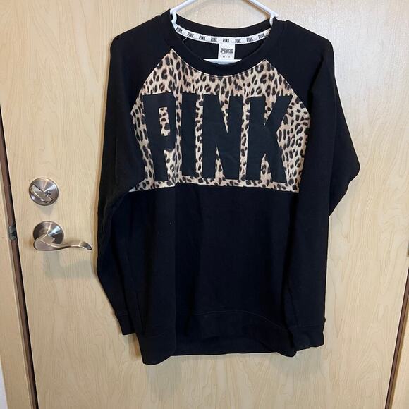 VS pink cheetah long sleeve sweatshirt - Picture 1 of 5